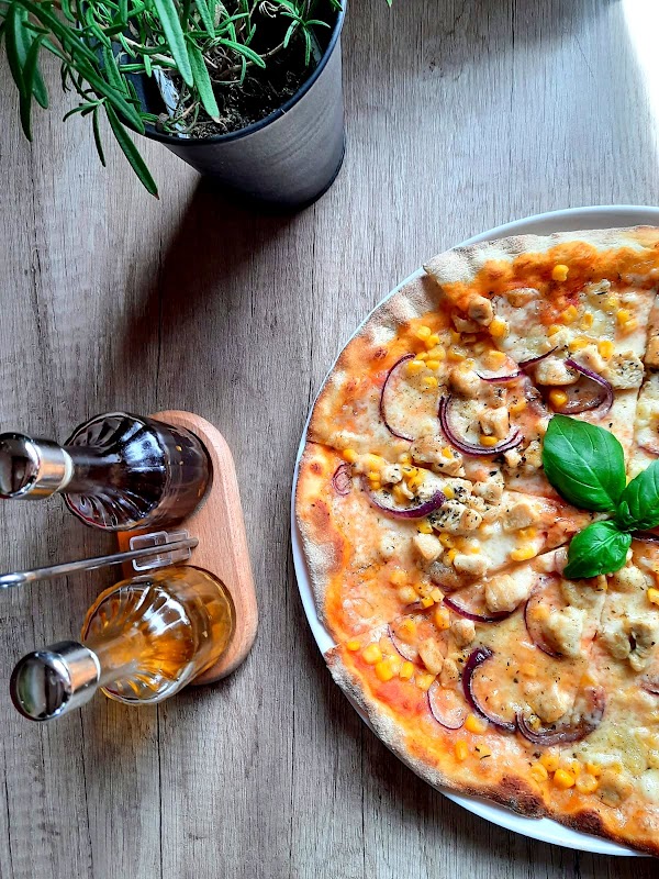 Pizzeria Italiana - Restauracja Włoska Złotoryja, Pizza najlepsza w mieście